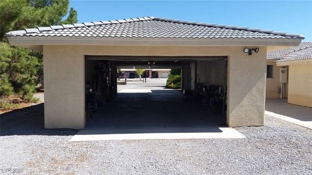 3050 South Rainbow Avenue, Pahrump, NV 89048