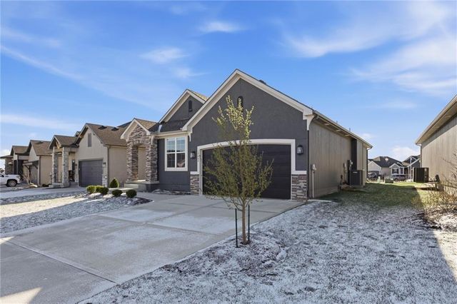 15449 W 173rd Street, Olathe, KS 66062