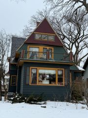 193 Herrick Road, Riverside, IL 60546