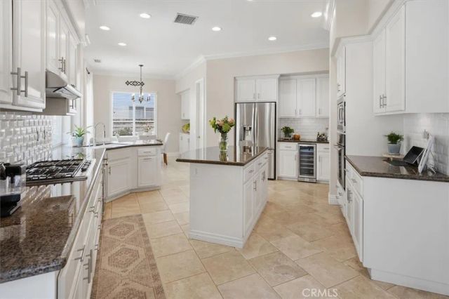24231 Blossom Court, Valencia, CA 91354