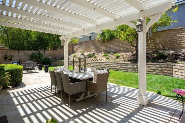 24231 Blossom Court, Valencia, CA 91354