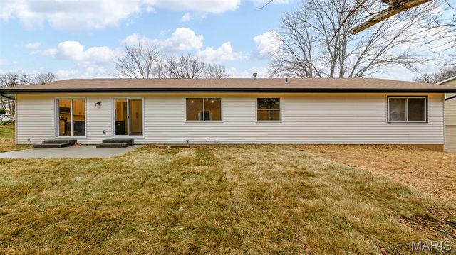 15278 Country Field Court, Chesterfield, MO 63017