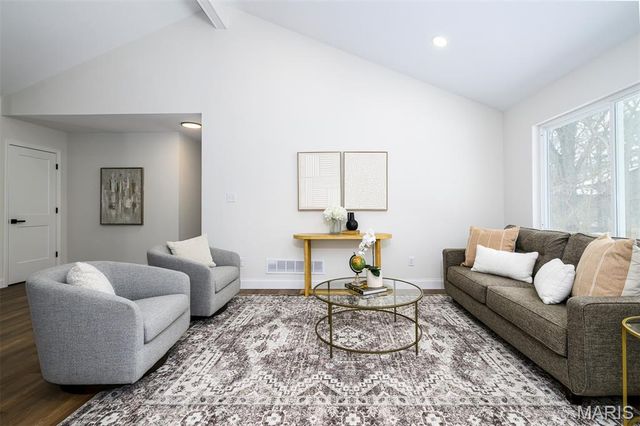 15278 Country Field Court, Chesterfield, MO 63017