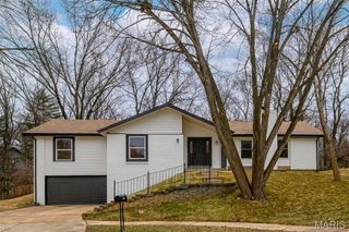 15278 Country Field Court, Chesterfield, MO 63017