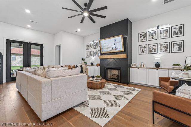7017 Forest Canyon Drive, Fort Smith, AR 72916