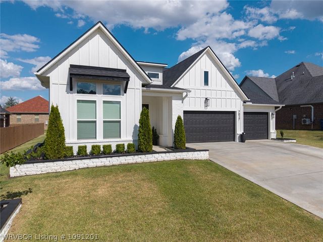 7017 Forest Canyon Drive, Fort Smith, AR 72916