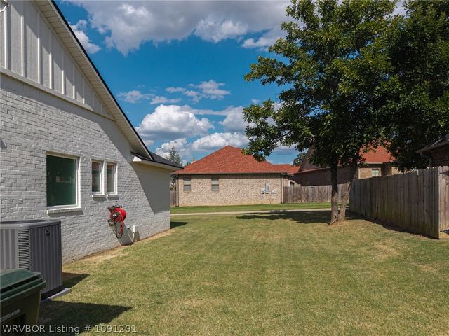 7017 Forest Canyon Drive, Fort Smith, AR 72916