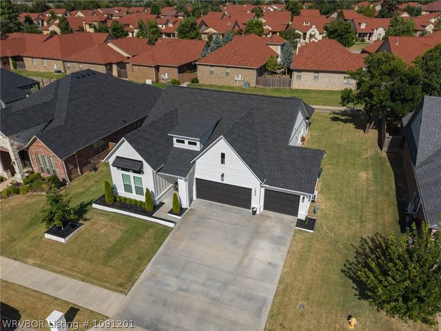 7017 Forest Canyon Drive, Fort Smith, AR 72916