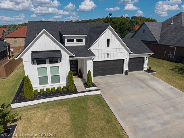 7017 Forest Canyon Drive, Fort Smith, AR 72916