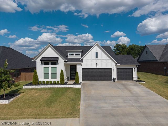 7017 Forest Canyon Drive, Fort Smith, AR 72916