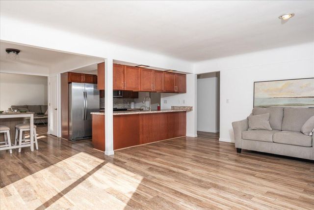 8248 Stoneham Drive, Ypsilanti, MI 48197