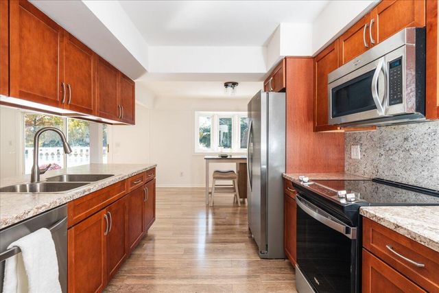 8248 Stoneham Drive, Ypsilanti, MI 48197