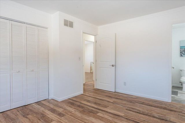 8248 Stoneham Drive, Ypsilanti, MI 48197