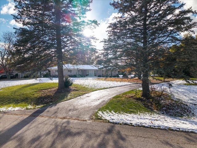 8248 Stoneham Drive, Ypsilanti, MI 48197