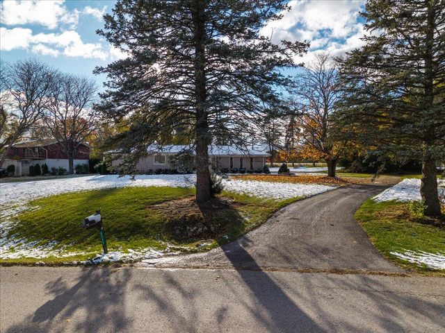 8248 Stoneham Drive, Ypsilanti, MI 48197