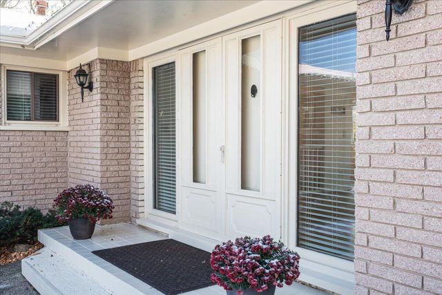 8248 Stoneham Drive, Ypsilanti, MI 48197