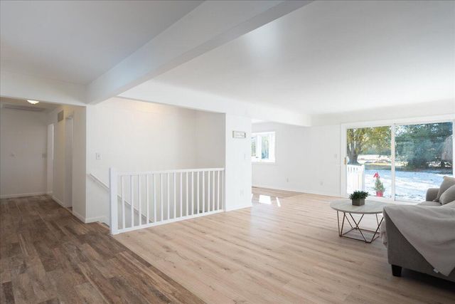 8248 Stoneham Drive, Ypsilanti, MI 48197