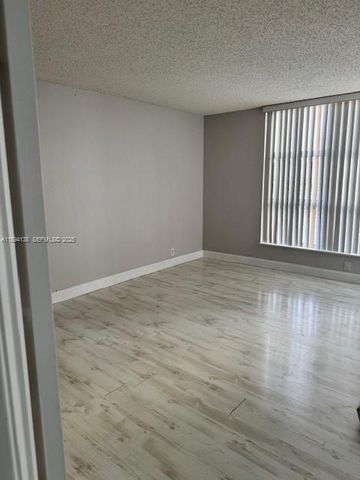 3400 NE 192nd Street 802, Aventura, FL 33180
