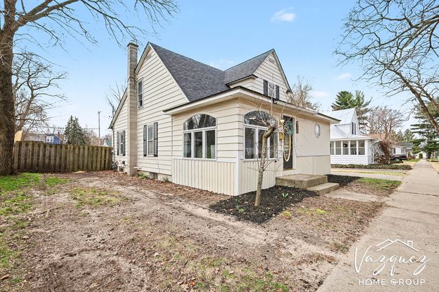 603 W Maple Street, Wayland, MI 49348