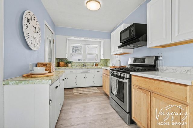 603 W Maple Street, Wayland, MI 49348