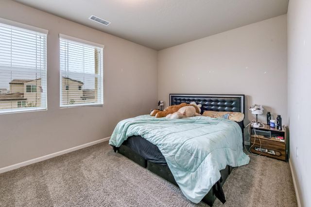 568 Atlantica Drive S, Madera, CA 93636