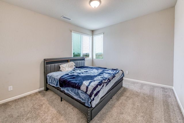 568 Atlantica Drive S, Madera, CA 93636