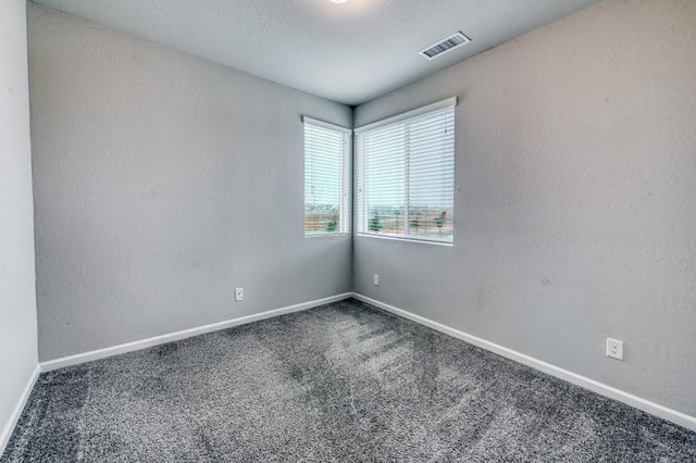 568 Atlantica Drive S, Madera, CA 93636