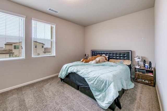 568 Atlantica Drive S, Madera, CA 93636