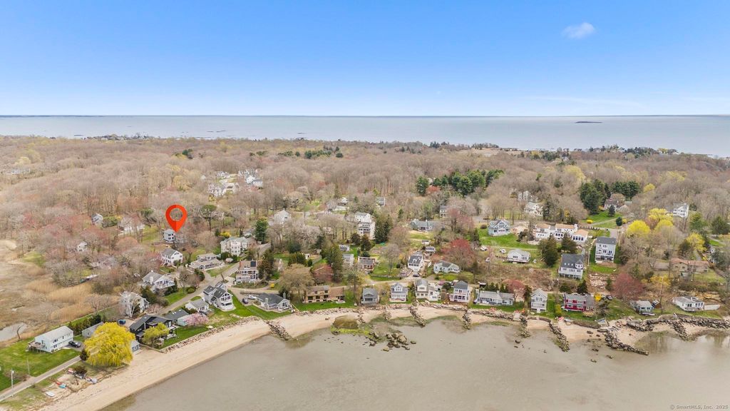 35 Bayberry Lane, Guilford, CT 06437