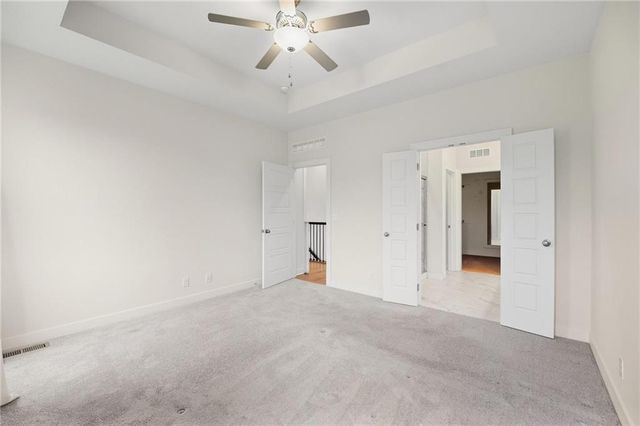 7445 NW Chambers Court, Parkville, MO 64152