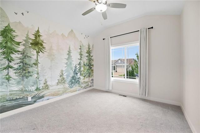 7445 NW Chambers Court, Parkville, MO 64152