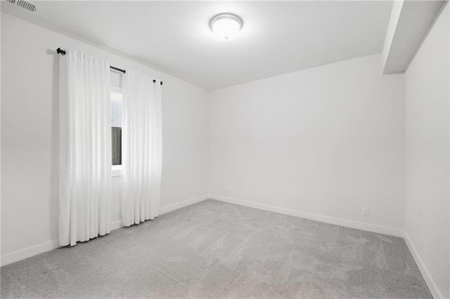 7445 NW Chambers Court, Parkville, MO 64152