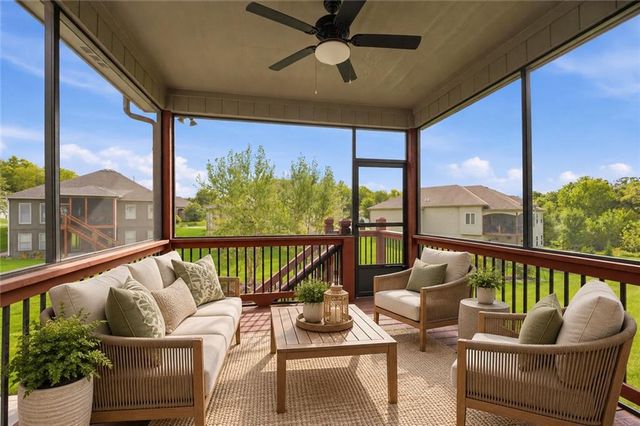 7445 NW Chambers Court, Parkville, MO 64152