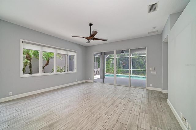 5002 88TH STREET E, Bradenton, FL 34211