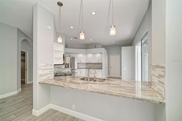 5002 88TH STREET E, Bradenton, FL 34211