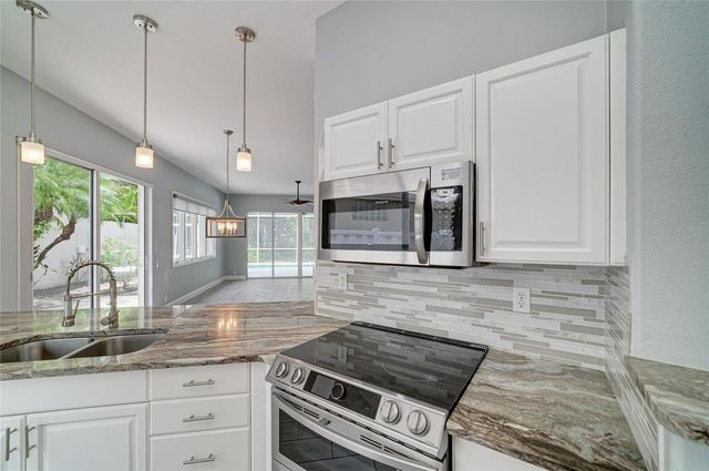 5002 88TH STREET E, Bradenton, FL 34211