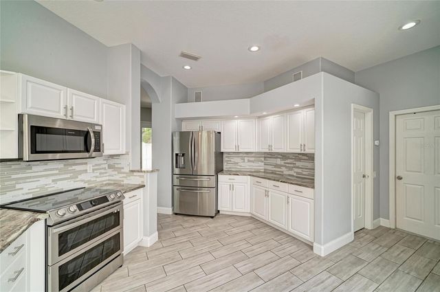 5002 88TH STREET E, Bradenton, FL 34211