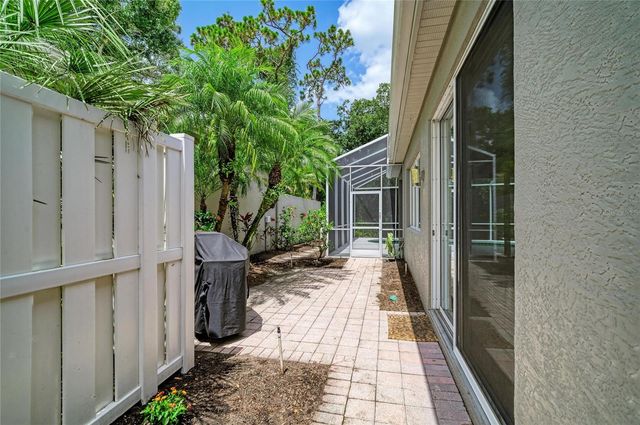 5002 88TH STREET E, Bradenton, FL 34211