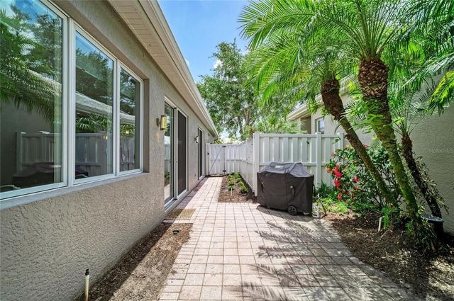 5002 88TH STREET E, Bradenton, FL 34211