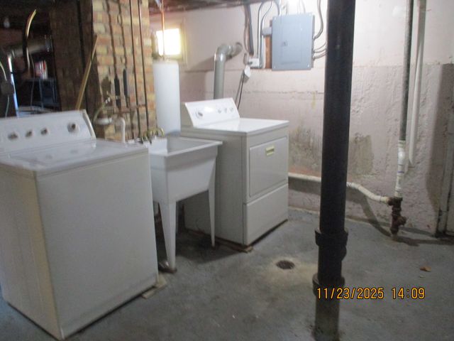 9737 Warren Avenue, Oak Lawn, IL 60453