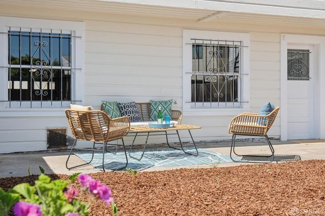 1827 Kirkham Street, San Francisco, CA 94122