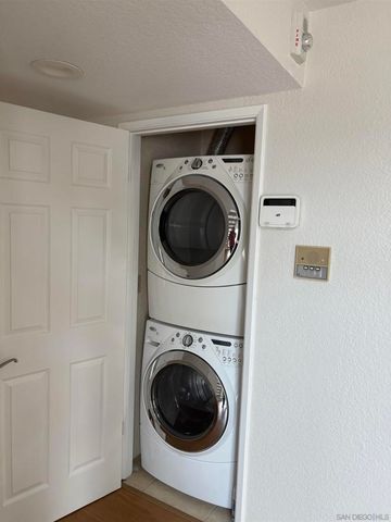 374 ORANGE AVE E, Coronado, CA 92118