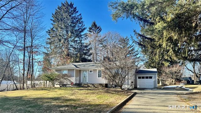 2645 Old Yorktown Road, Yorktown, NY 10598