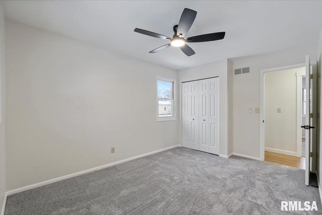 1005 5TH Street A, Hampton, IL 61256