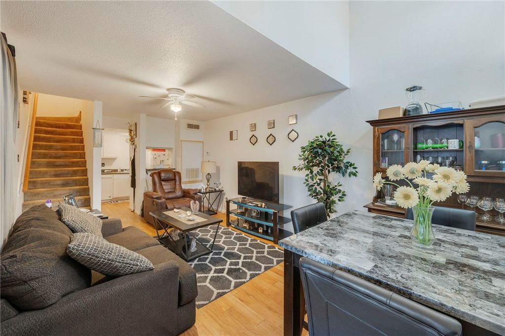 4401 Carter Creek Parkway 12, Bryan, TX 77802 — photo 2