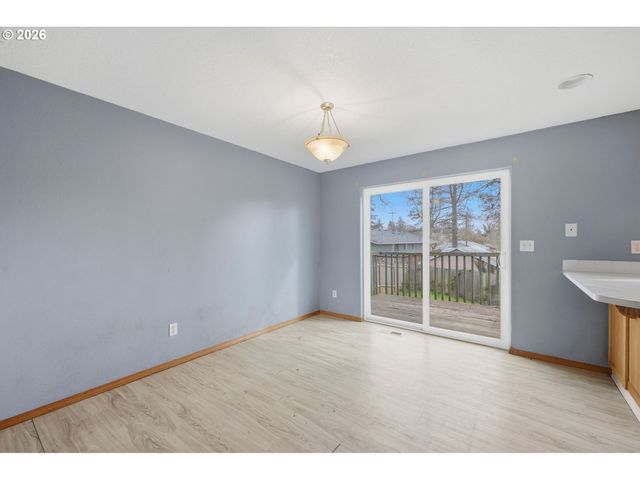 314 S 13TH St, St Helens, OR 97051