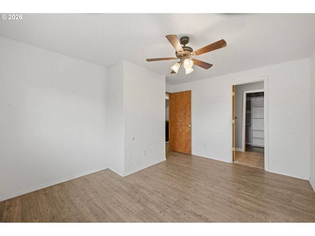 314 S 13TH St, St Helens, OR 97051