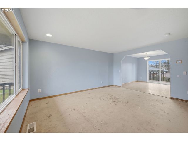 314 S 13TH St, St Helens, OR 97051