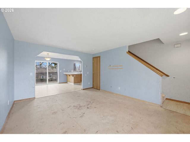 314 S 13TH St, St Helens, OR 97051