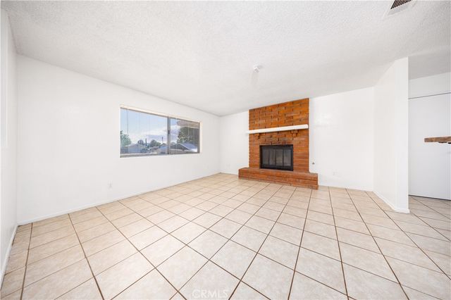 10686 Jamul, Apple Valley, CA 92308